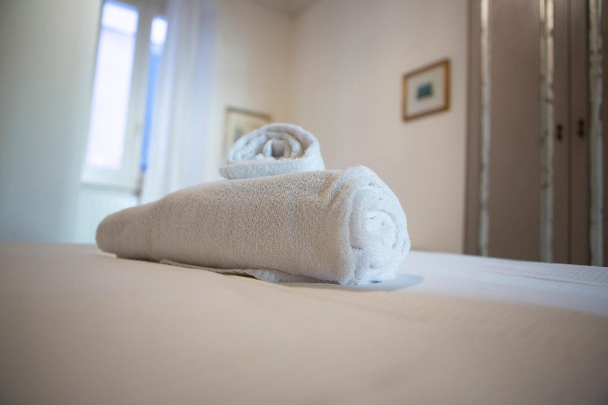 Dimora Storica Vicolo Del Volto Appartement Iseo Buitenkant foto